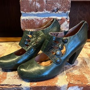 Mix Mooz Women’s Size 9 Green Heels